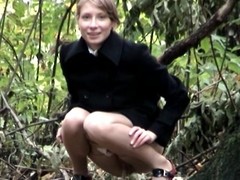 Blonde girl honourable pussy par‘nesis while pissing outdoor